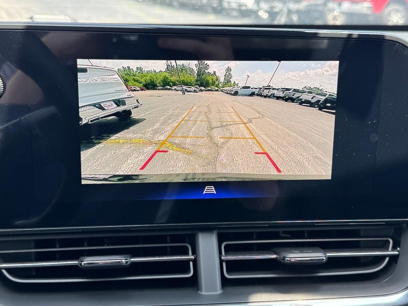 Chevrolet Trax Vehicle Image 13