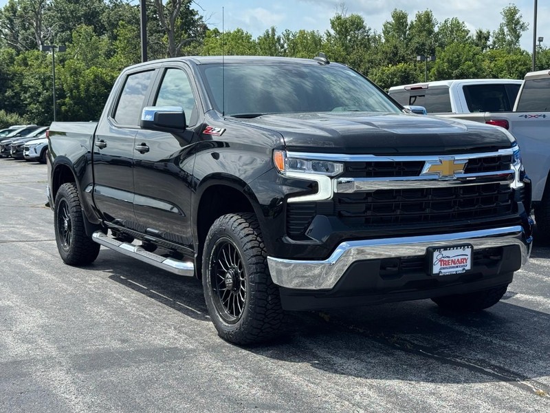 Chevrolet Silverado 1500 Vehicle Image 02