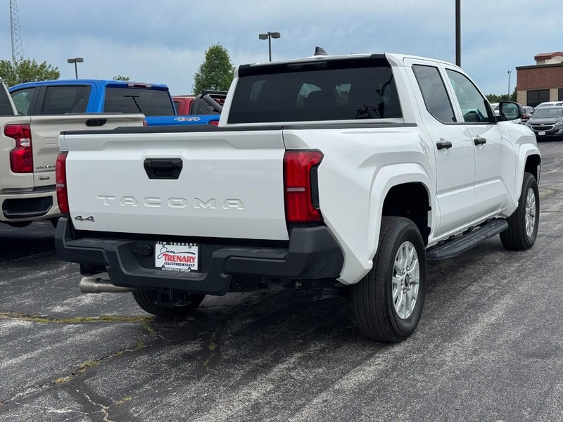 Toyota Tacoma 4WD Vehicle Image 03