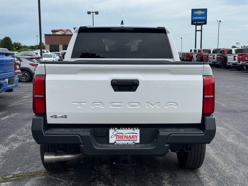 Toyota Tacoma 4WD Vehicle Image 04