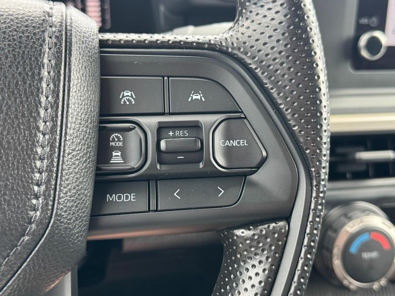 Toyota Tacoma 4WD Vehicle Image 17