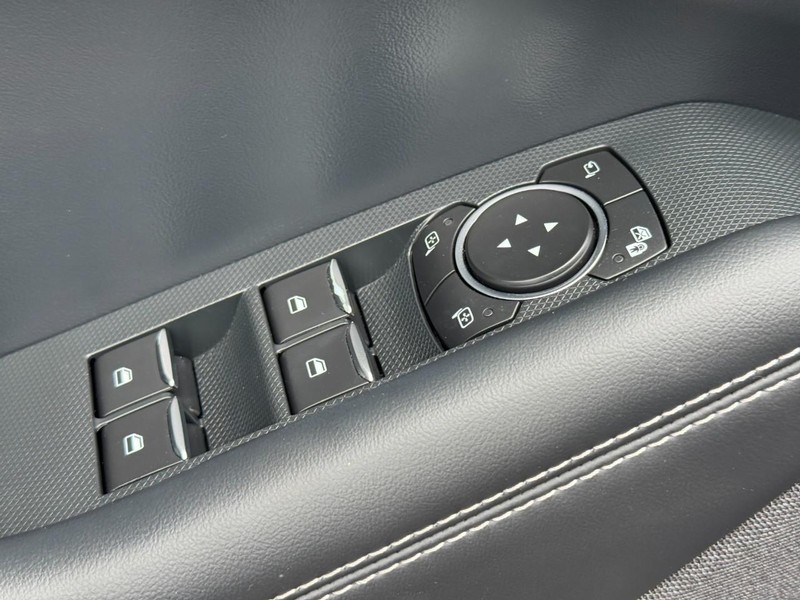 Ford Mustang Mach-E Vehicle Image 24