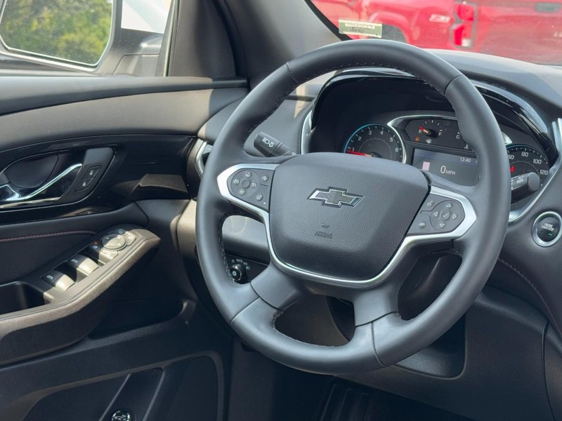 Chevrolet Traverse Vehicle Image 13