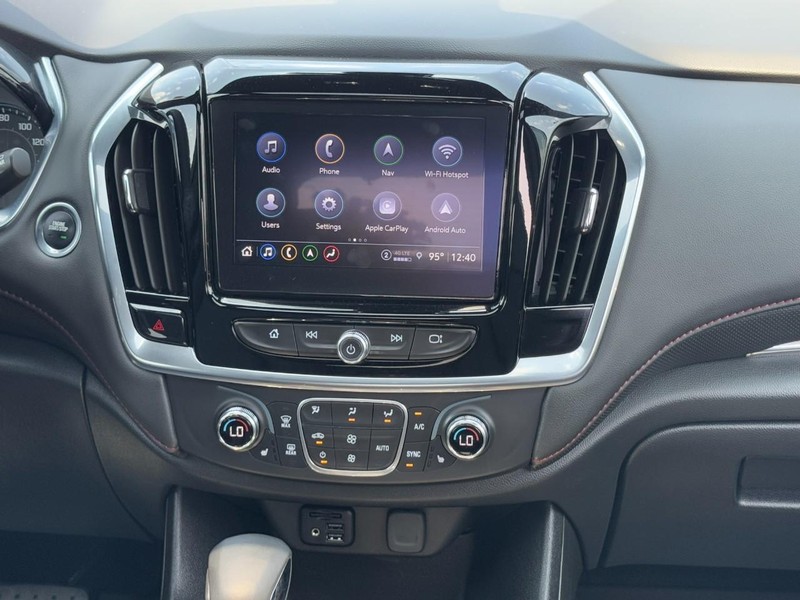 Chevrolet Traverse Vehicle Image 14