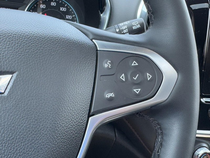Chevrolet Traverse Vehicle Image 18