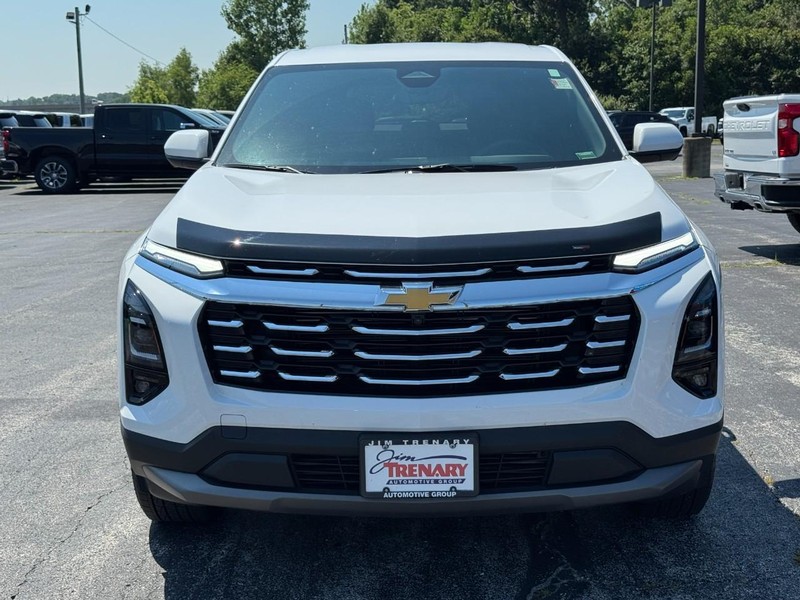 Chevrolet Equinox Vehicle Full-screen Gallery Image 09