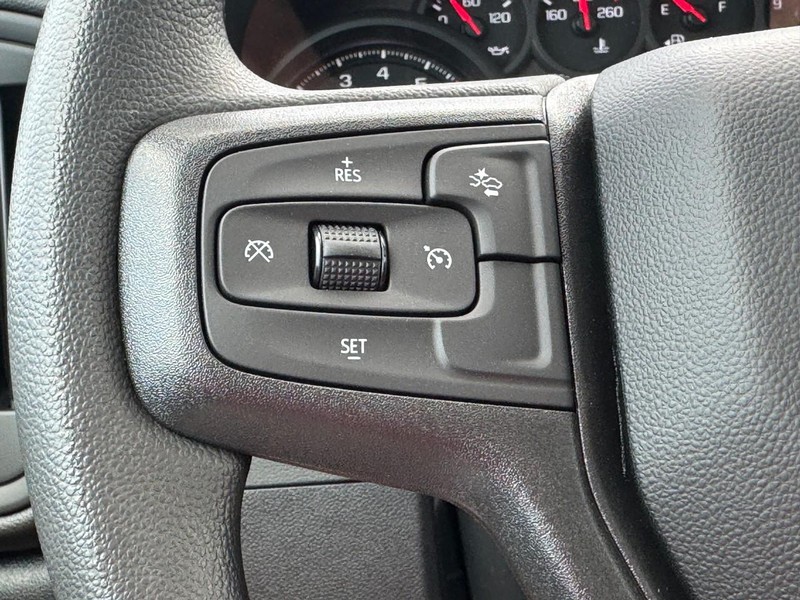 Chevrolet Silverado 1500 Vehicle Image 10