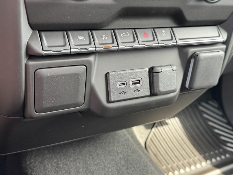 Chevrolet Silverado 1500 Vehicle Image 11