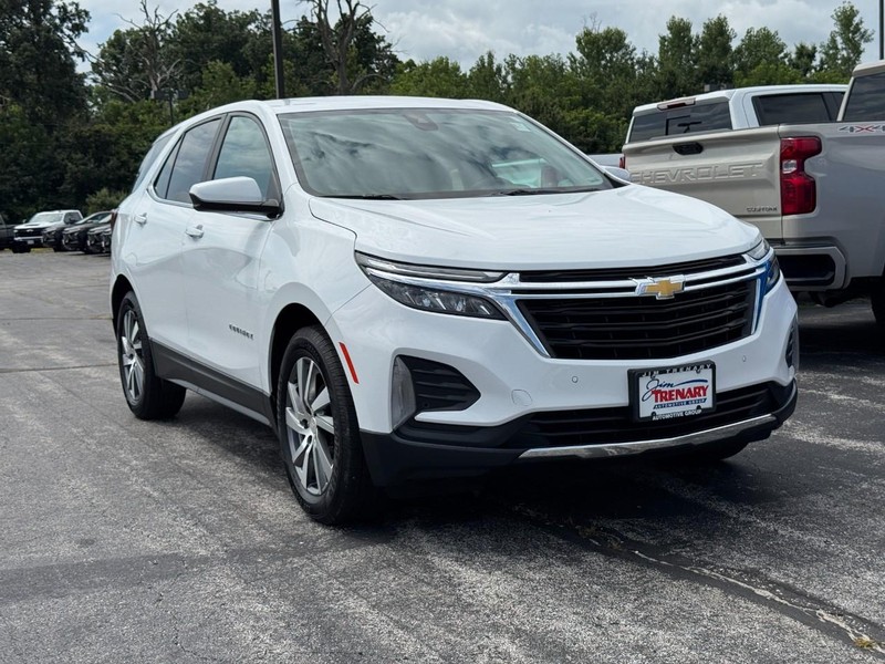 Chevrolet Equinox Vehicle Full-screen Gallery Image 02