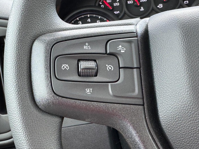 Chevrolet Silverado 1500 Vehicle Image 10