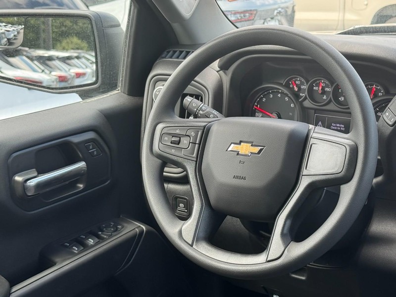 Chevrolet Silverado 1500 Vehicle Image 07