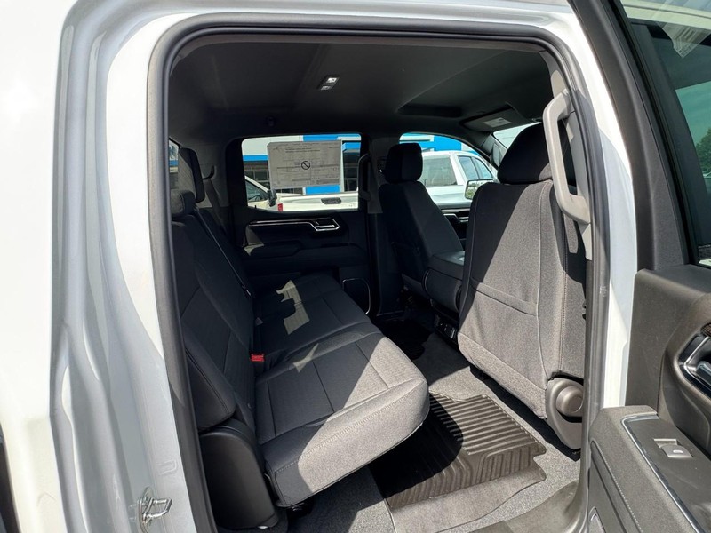 Chevrolet Silverado 1500 Vehicle Image 05