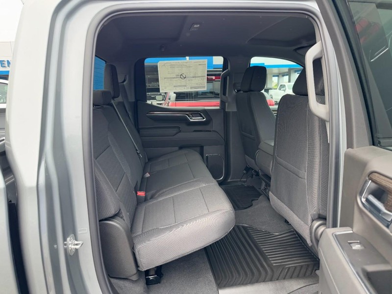Chevrolet Silverado 1500 Vehicle Image 05