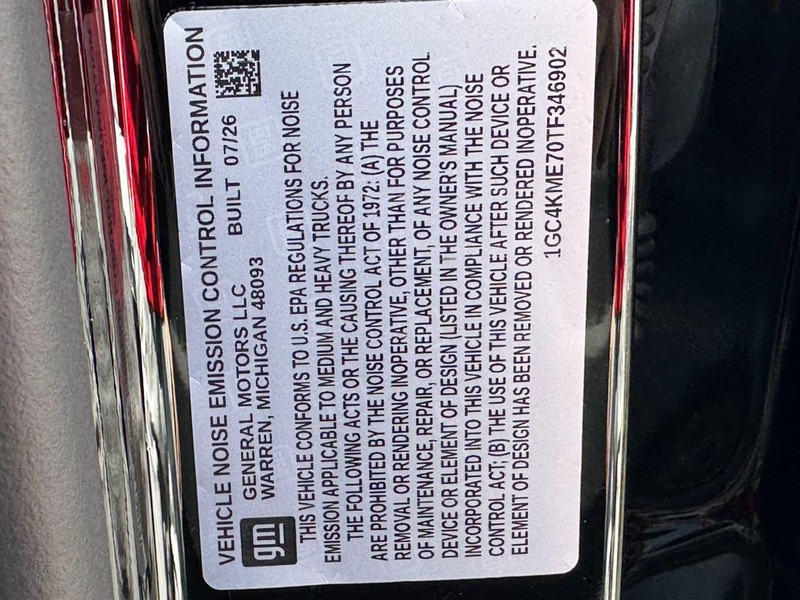 Chevrolet Silverado 2500HD Vehicle Image 14