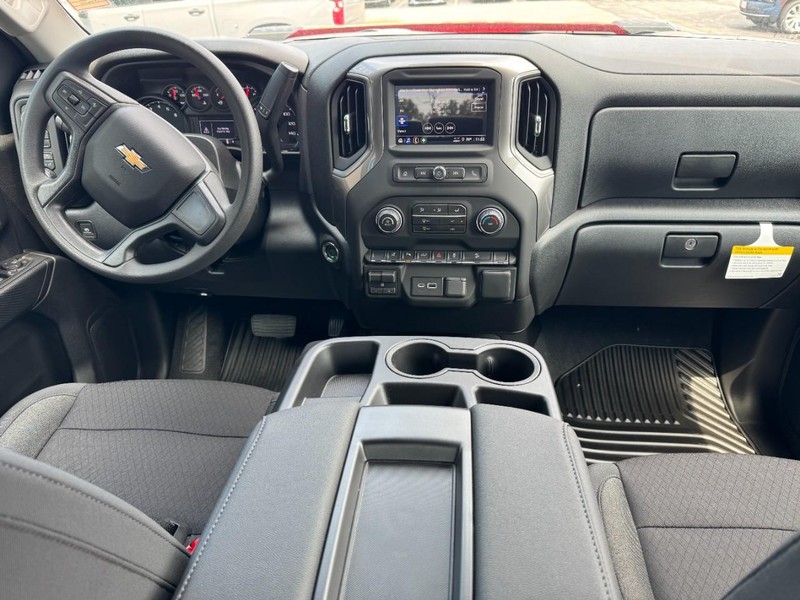 Chevrolet Silverado 2500HD Vehicle Image 06