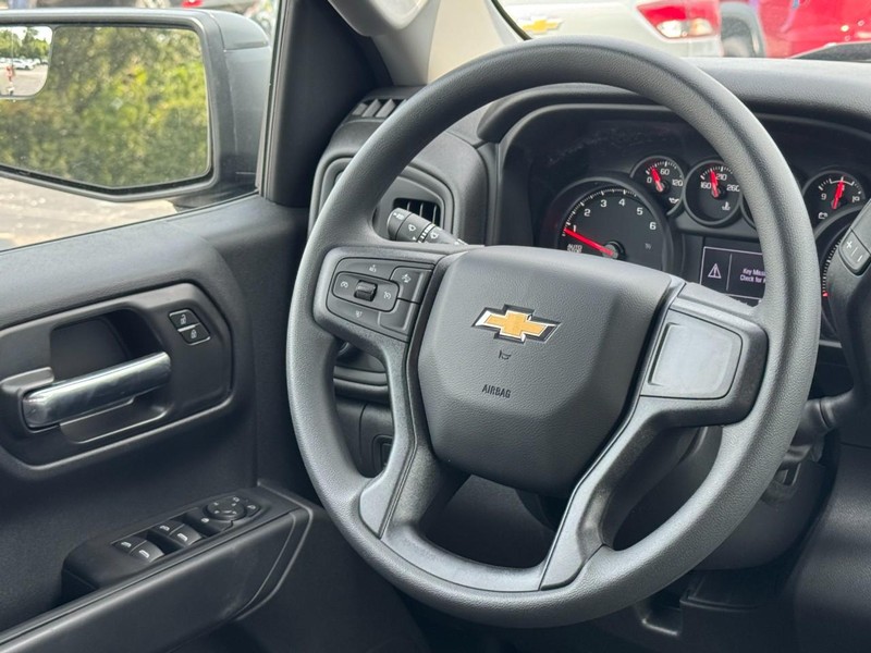 Chevrolet Silverado 1500 Vehicle Image 07
