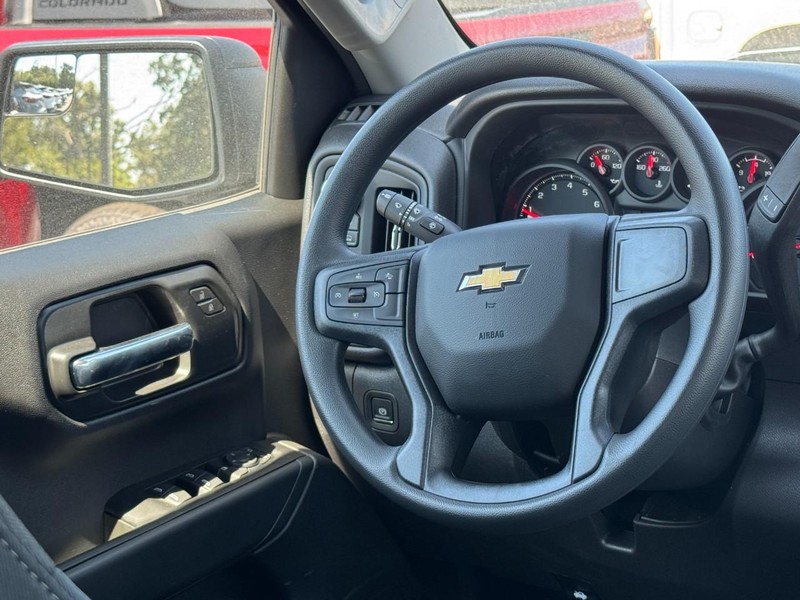 Chevrolet Silverado 1500 Vehicle Image 07