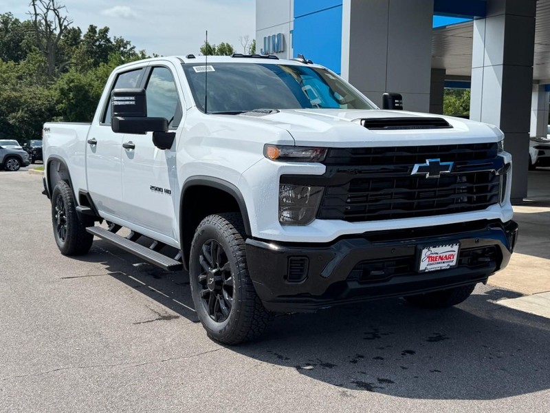Chevrolet Silverado 2500HD Vehicle Image 02