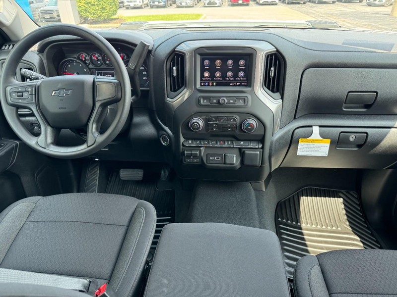 Chevrolet Silverado 2500HD Vehicle Image 06