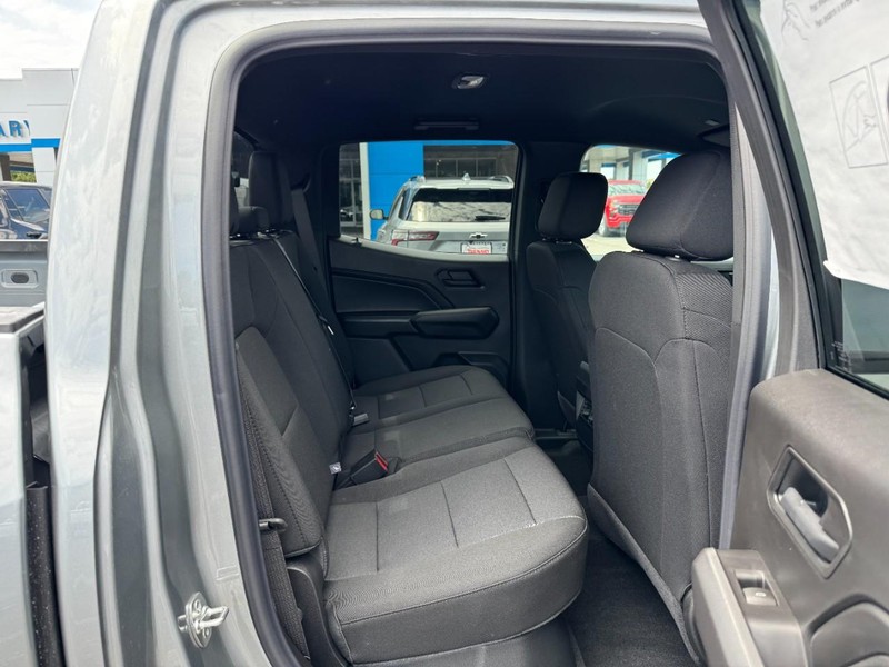 Chevrolet Colorado Vehicle Image 05
