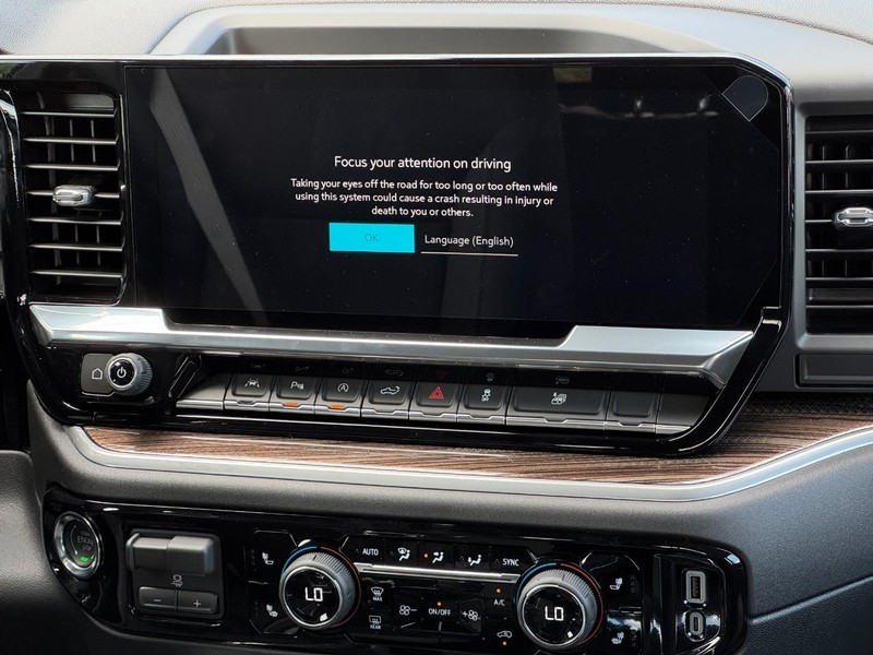 Chevrolet Silverado 1500 Vehicle Image 08