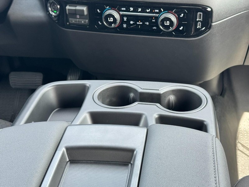 Chevrolet Silverado 1500 Vehicle Image 09