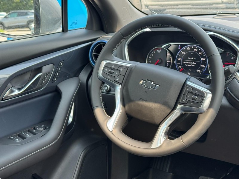 Chevrolet Blazer Vehicle Image 07