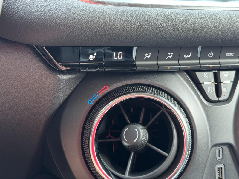 Chevrolet Blazer Vehicle Image 12