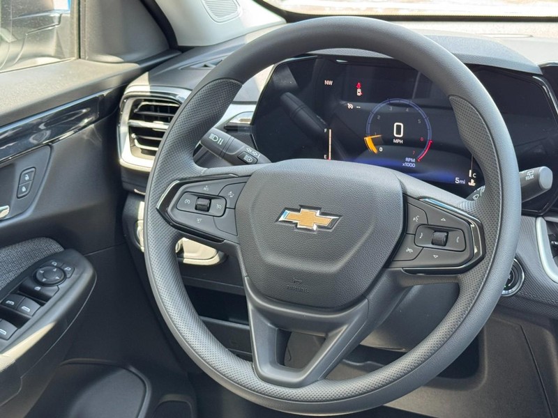 Chevrolet TrailBlazer Vehicle Image 07