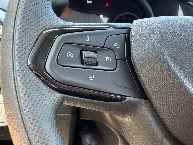 Chevrolet TrailBlazer Vehicle Image 10