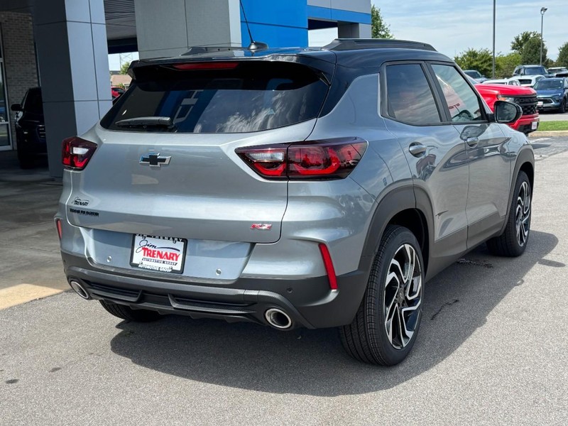 Chevrolet TrailBlazer Vehicle Image 03