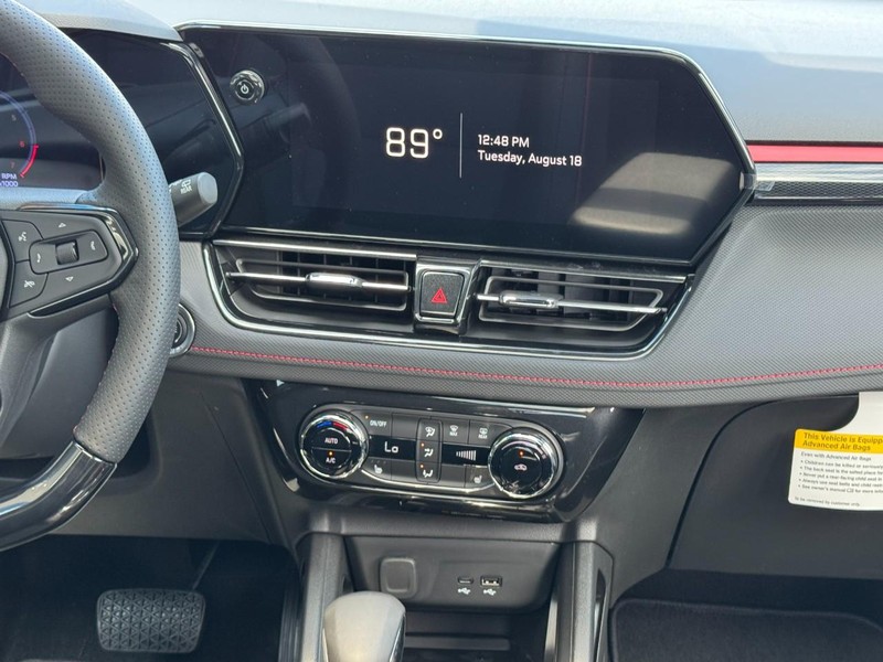 Chevrolet TrailBlazer Vehicle Image 08