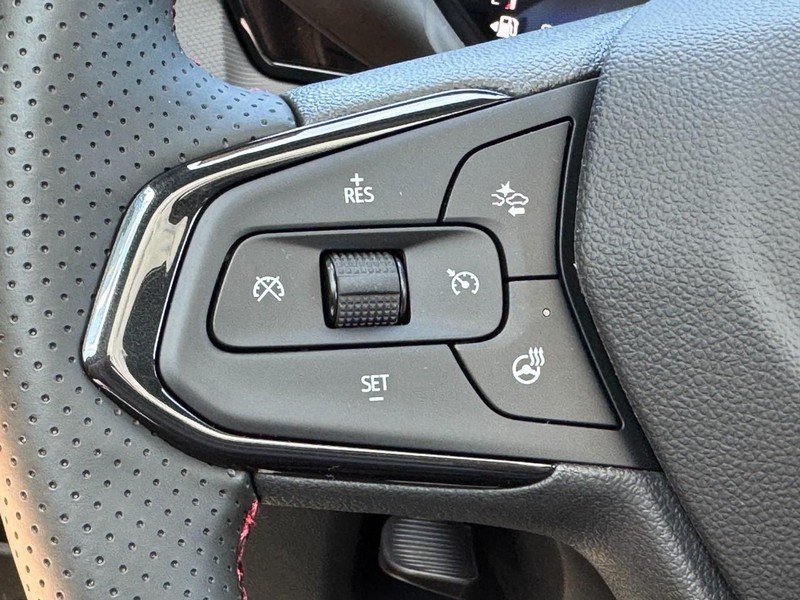 Chevrolet TrailBlazer Vehicle Image 10