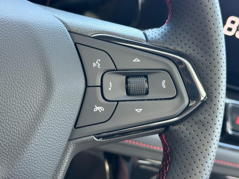 Chevrolet TrailBlazer Vehicle Image 11
