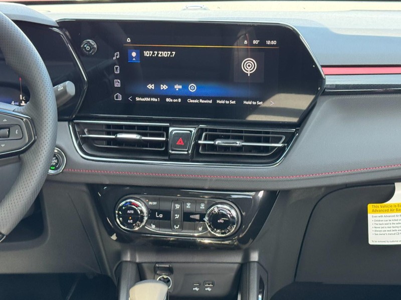 Chevrolet TrailBlazer Vehicle Image 08