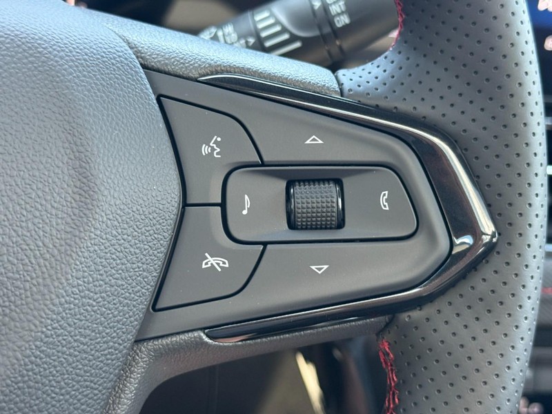 Chevrolet TrailBlazer Vehicle Image 11