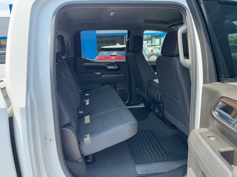 Chevrolet Silverado 1500 Vehicle Image 10