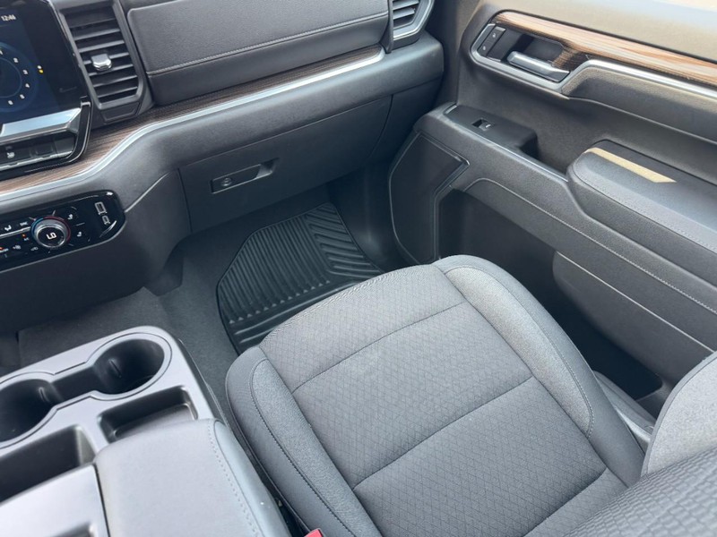 Chevrolet Silverado 1500 Vehicle Image 15