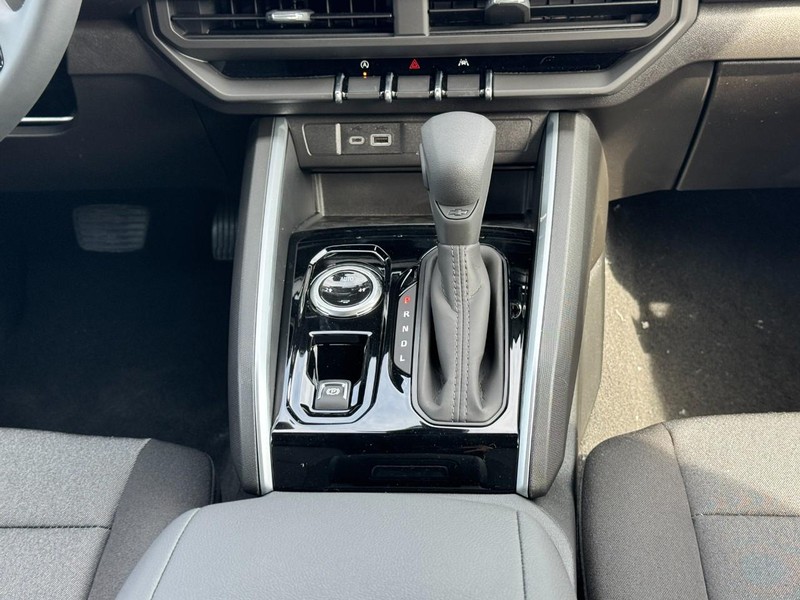 Chevrolet Colorado Vehicle Image 09