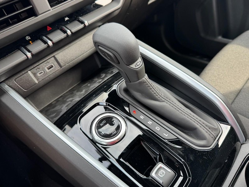 Chevrolet Colorado Vehicle Image 12