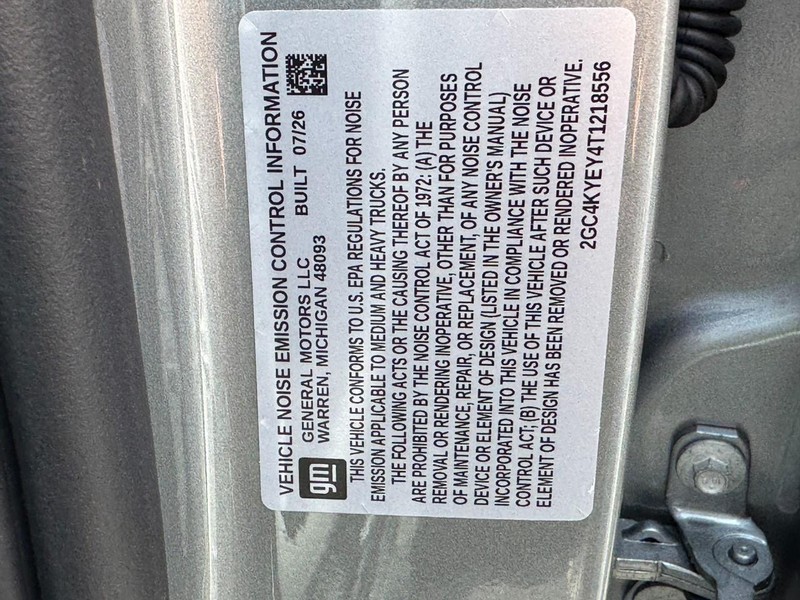 Chevrolet Silverado 2500HD Vehicle Image 17