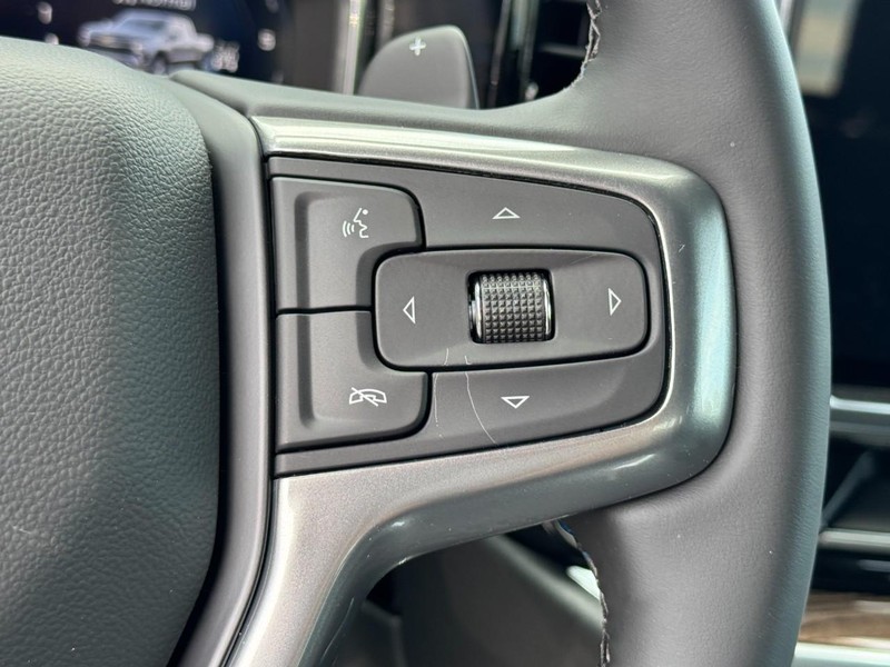 Chevrolet Silverado 1500 Vehicle Image 11