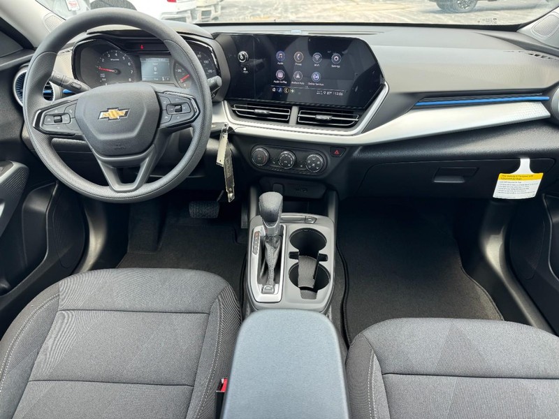 Chevrolet Trax Vehicle Image 06