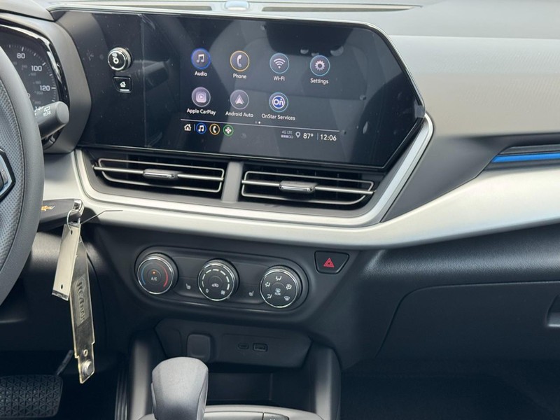 Chevrolet Trax Vehicle Image 08