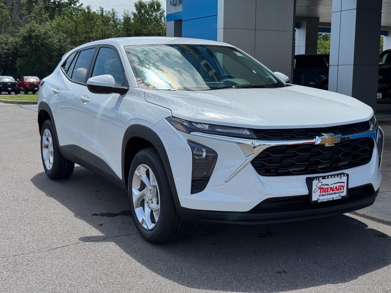 Chevrolet Trax Vehicle Image 02
