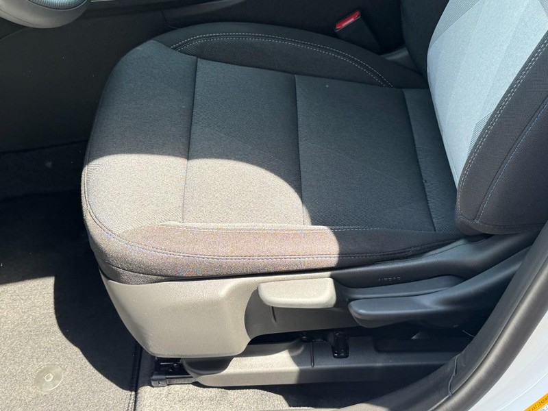 Chevrolet Trax Vehicle Image 14