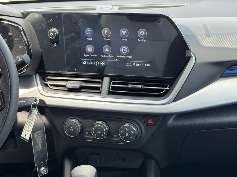 Chevrolet Trax Vehicle Image 08