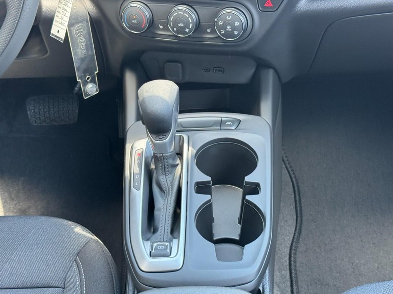 Chevrolet Trax Vehicle Image 09
