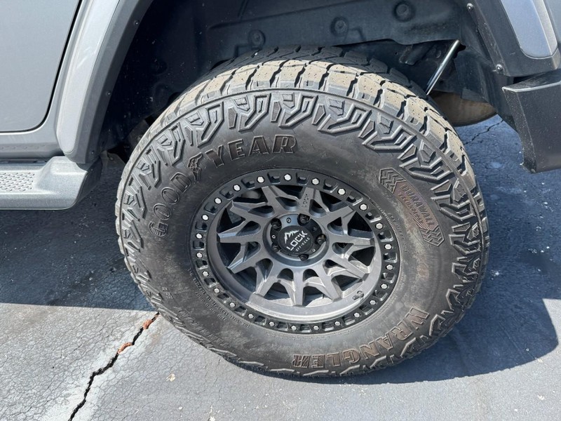 Jeep Wrangler Unlimited Vehicle Image 07