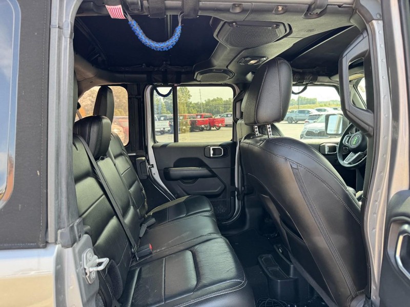 Jeep Wrangler Unlimited Vehicle Image 10